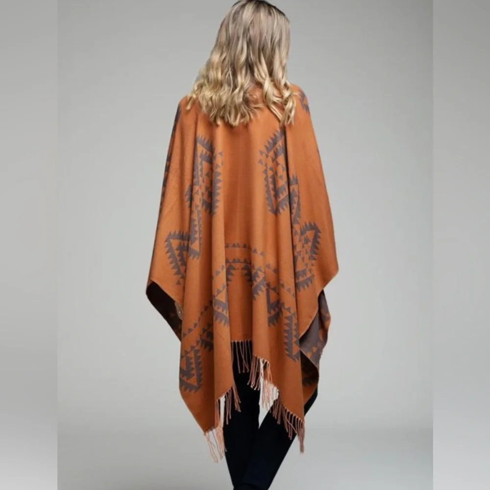 NWT Rustic Pottery Ruana Shawl - Picture 2 of 2